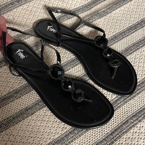 Fioni black sandals women’s size 11